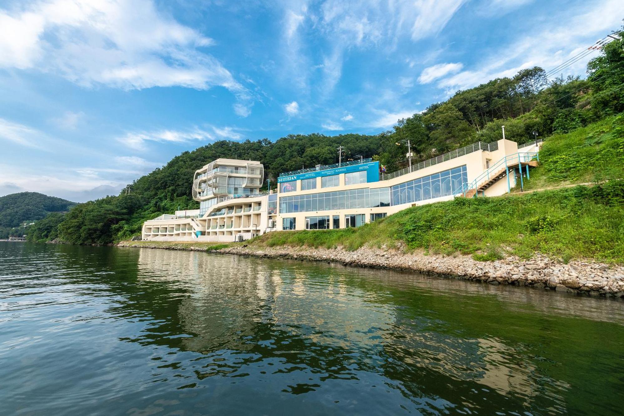 Gapyeong Suiteian Hotel&Resort Exterior foto